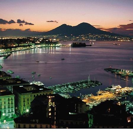 Napoli Sunny Charme Appartement Buitenkant foto