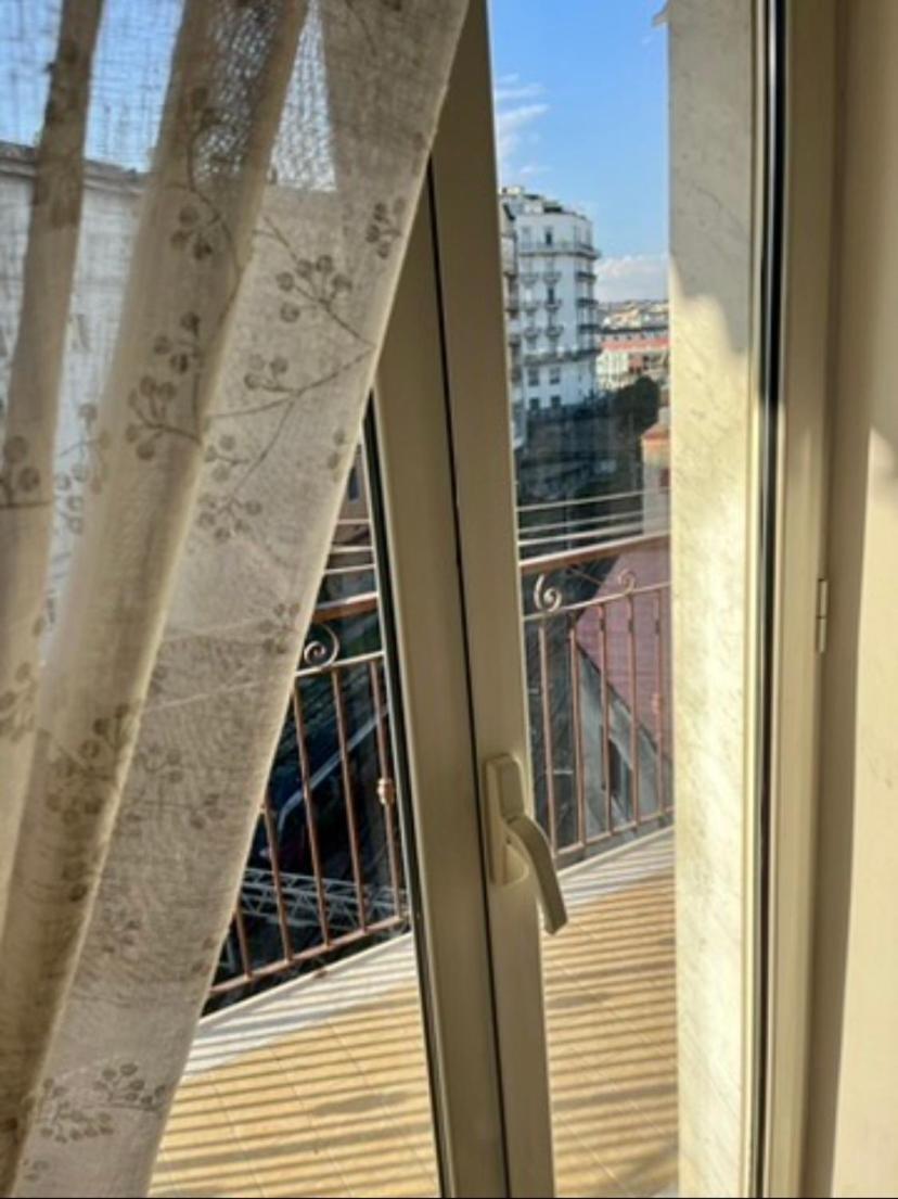Napoli Sunny Charme Appartement Buitenkant foto